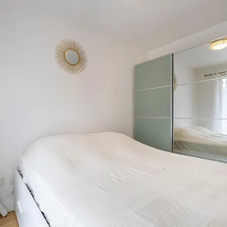 Les Regates-8 By Interhome 히에레