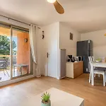 Apartamento Les Regates-8 By Interhome Hyères